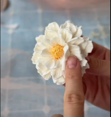 Realistic Marshmallow Flowers